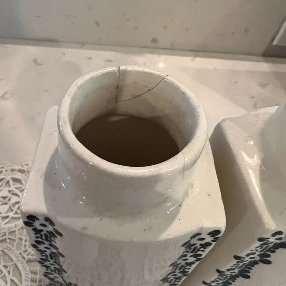 Set of 2  Dek 1623 Ges Geschatzt Vinegar and Oil bottles - Picture 3 of 11